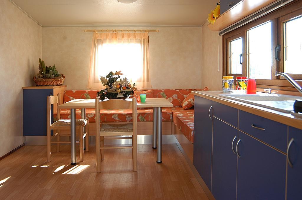 Acquaviva Village Camping Portoferraio Bilik gambar